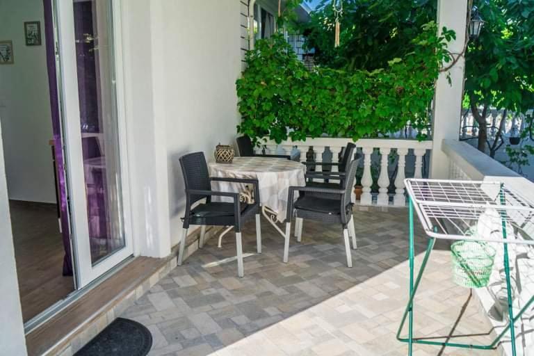Apartmani Juricev Vodice Ngoại thất bức ảnh